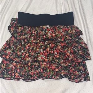 Cute layer mini skirt